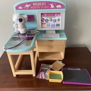 American Girl Doll Kira's Wildlife Exam Table Rescue Vet Clinic + Animal